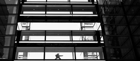 Be a University Lecturer in South China !! free apartment, weekend off and less than 20 teaching hours per week.