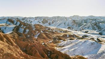 Beijing Graffiti Magic: Real Illusions That Will Make You Stop and Wonder!