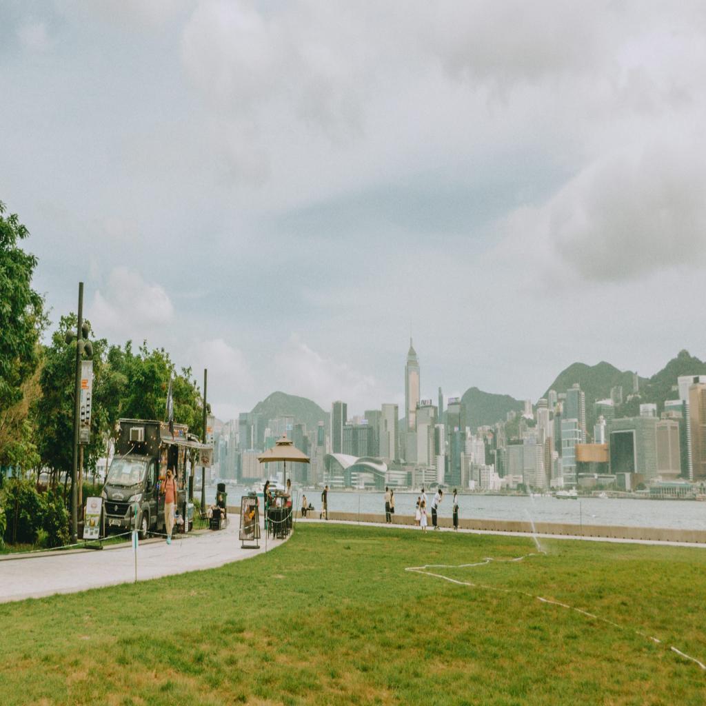 China Back in Top 10 of Best Destinations for Expat Workers