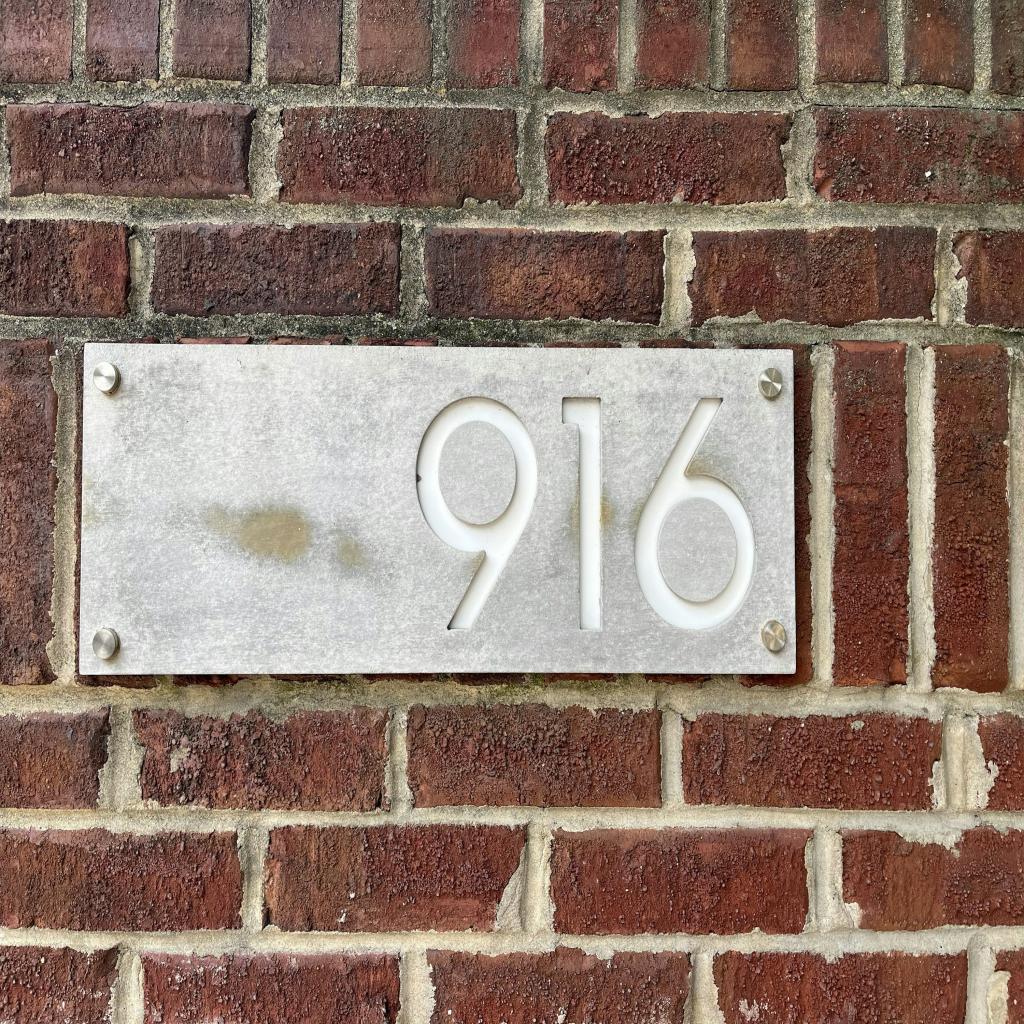 Mashable: Where Apple Tech News Comes to Life, Love, and Occasionally Annoy You