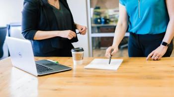 Image of Ready to sign a teaching contract in China? 8 common red flags you need to know about!